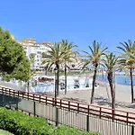 Frontline Sea In The Center Of Puerto Banus.2Bedrooms -Garden
