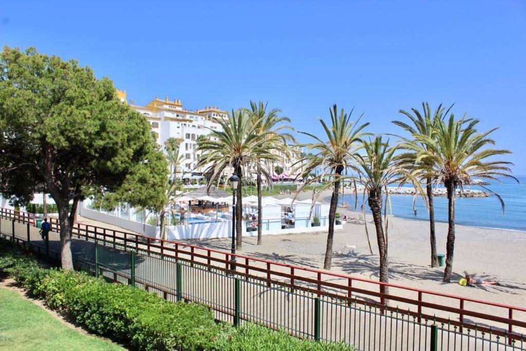Frontline Sea In The Center Of Puerto Banus.2bedrooms -garden Appartement
