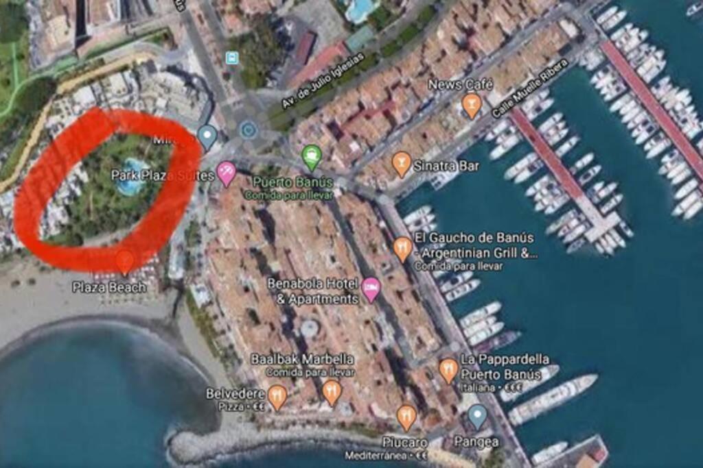 Frontline Sea In The Center Of Puerto Banus.2bedrooms -garden *